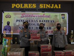 Peduli, Kapolres Sinjai Berikan Bantuan Korban Gempa di Selayar