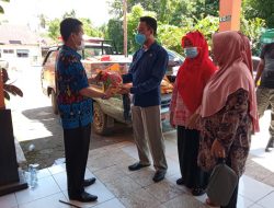 Salurkan Bantuan Logistik, Ini Harapan Ridwan Zainuddin
