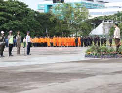 Bersama Kapolda, Plt Gubernur Sulsel Pimpin Apel Gelar Pasukan Operasi Lilin 2021