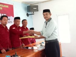 Ismail Daftar Calon Kades Patallasang Didampingi Ratusan Masyarakat