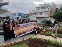 Aliansi Peduli Korban Penggusuran Pantai Merpati Bulukumba Melakukan Aksi Kampanye 20 Hari Pasca Penggusuran