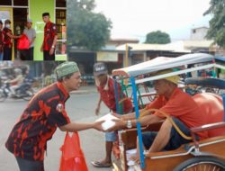 Kembali Bagikan Ratusan Nasi Kotak, Pemuda Pancasila Bantaeng Sasar Masjid dan Pengguna Jalan