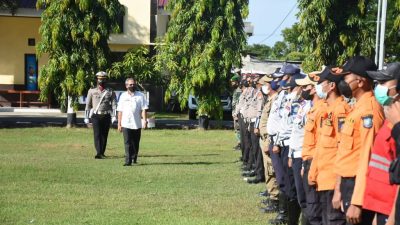 Sekda Pimpin Apel Gelar Pasukan Operasi Ketupat-2022 Di Polres Bulukumba