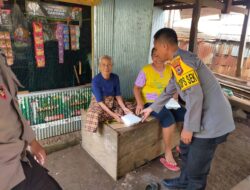Rutin Setiap Jum’at, Polres Bantaeng Sedekah Nasi Kotak di Sejumlah Wilayah Kecamatan
