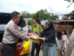 Jaga Silaturahmi Polri dan Masyarakat, Polres Bantaeng Berbagi Ratusan Nasi Kotak Tiap Jum’at