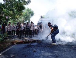 Bersama Dandim 1411/Blk, Kapolres Bulukumba Pimpinan Pengamanan Eksekusi Lahan Di Kajang
