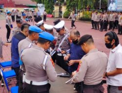Upaya Peningkatan Disiplin Personil, Provost Polda Sulsel Lakukan Pemeriksaan di Polres Bantaeng