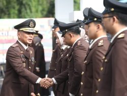 Peringatan Hari Bhakti Adhyaksa ke-64, Kajari Bantaeng Pimpin Pelaksanaan Upacara