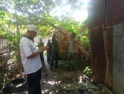 Batuud Koramil 02/Eremerasa Pimpin Karya Bakti Pembersihan Pasar di Wilayah Binaan