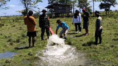 Babinsa Koramil 03/Lambuya Dampingi Uji Coba Mesin Pompa Air Bantuan Dinas Pertanian Konawe