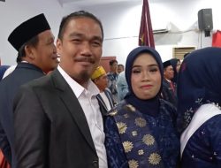 Ratusan Warga Teppo Antar Rismawati untuk Pelantikan Sebagai Anggota DPRD Majene