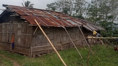 Tak Tergoyahkan oleh Kemiskinan: Harapan Margareta dan Blasius di Rumah Sederhana