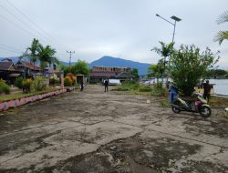 Sambut HUT Luwu Timur ke-22, Pj Kades Baruga Pimpin Aksi Bersih-Bersih Desa