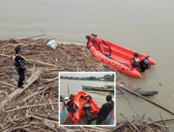 Respons Cepat BPBD Luwu Timur, Dr. H. April Turun Tangan Bersihkan Sampah Sungai Malili
