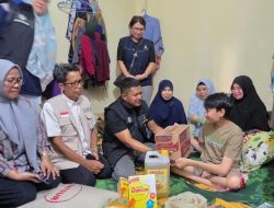 Respons Cepat Pemkab Lutim: Bantu Sembako dan Biaya Pengobatan Anak Disabilitas di Nuha