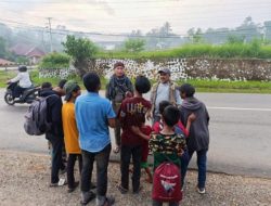 Satpol PP Lutim Tegur Manusia Silver, Jaga Ketertiban di Ruang Publik