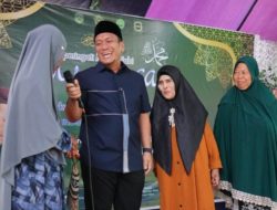 Sentuhan Kemanusiaan, Bupati Irwan Santuni Lansia di Peringatan Maulid Nabi