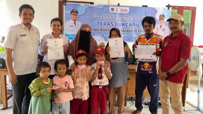 Layanan “Teras Dukcapil” Disambut Hangat Warga Desa Terpencil Luwu Timur