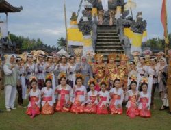 Wabup Puspawati Ajak Umat Hindu Lestarikan Nilai Budaya dan Spiritualitas Lewat Piodalan Purnama Kapat