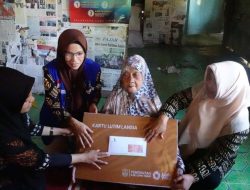 Langkah Kecil, Arti Besar: Petugas Dinsos Jemput Bola Layani Lansia di Pelosok Wotu