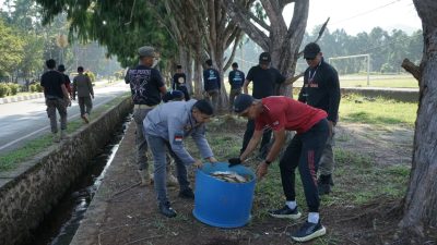 Aparatur Turun Tangan, Satpol PP Luwu Timur Gaungkan “Jumat Bersih Juara” di Ruang Publik