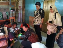 Jemput Bola Layani Warga Rentan, Disdukcapil Luwu Timur Hadirkan Inovasi “Papa Keren”