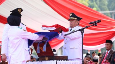 Merah Putih Berkibar di Malili, Bupati Irwan Serukan Persatuan untuk Lutim yang Lebih Maju