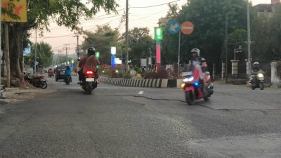 Anggaran Pusat Kucur ke Sinjai, Jalan Jenderal Sudirman Sepanjang 1,8 Kilometer Segera Dibeton